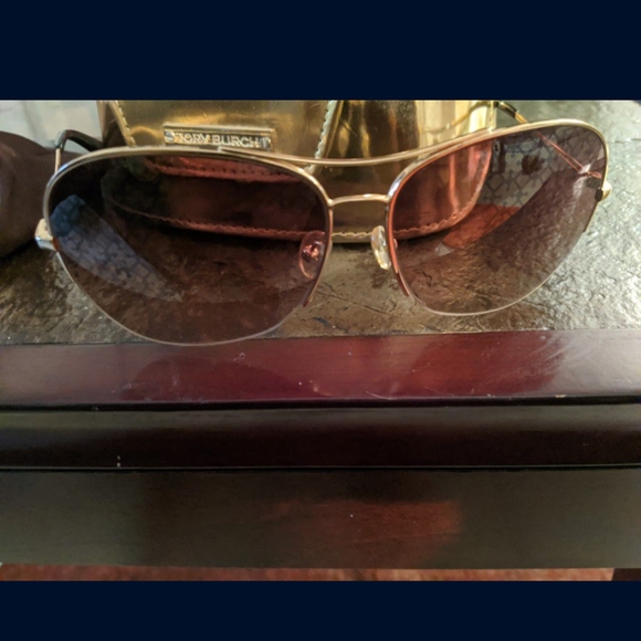 ? Tory Burch Sheriff Aviators main image 7